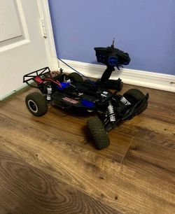 Traxxas RC Short Course Truck with Remote selling as is doesn't come with anything else