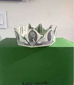 Money crown