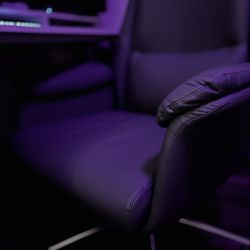 Urgonomic Aesthetic Office Chair 