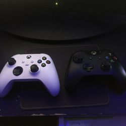 XBOX ONE CONTROLLERS 