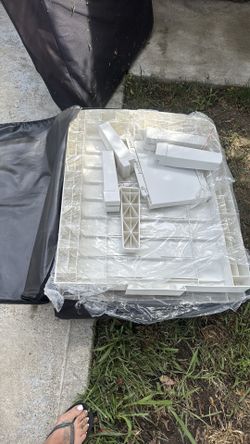 2 Chaise Lounge Patio chairs