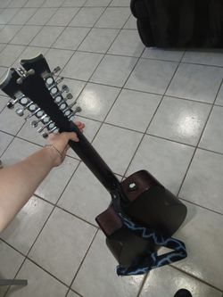 12 string guitar