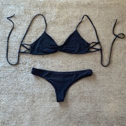 Black Bikini