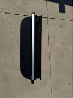 Subaru Outback OEM cargo hider