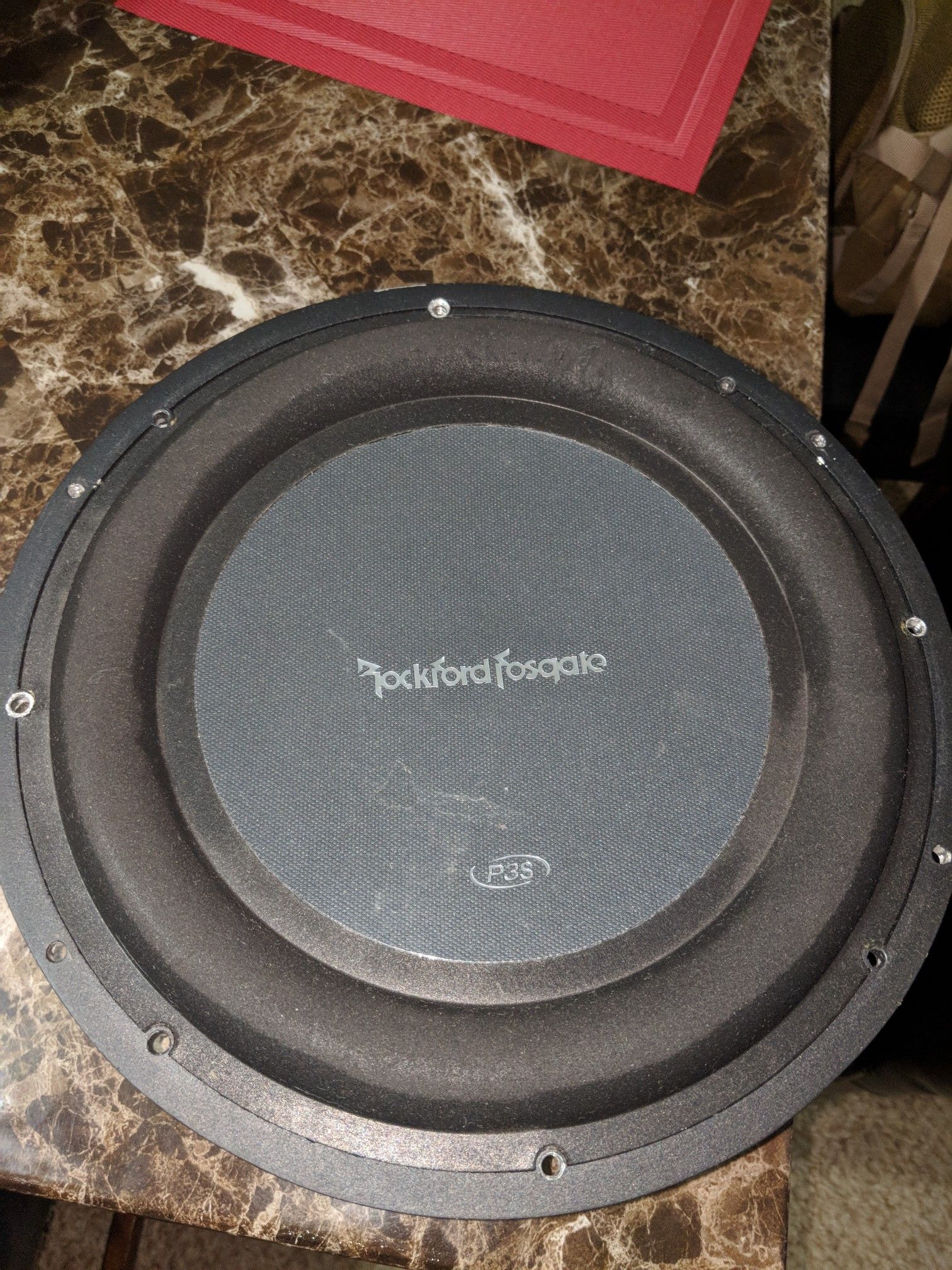 Shallow mount Rockford Fosgate P3SD4-12 400 rms subwoofer