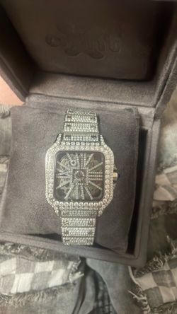 17 carat moissanite Skelton