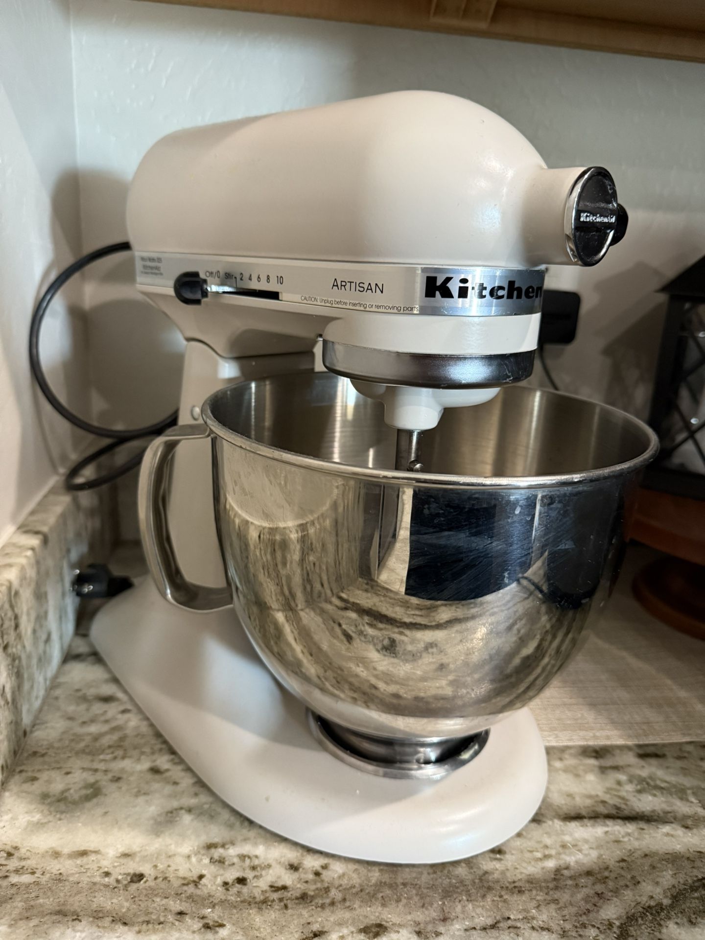 Kitchen Aid Mixer Artisan Series 5 Qt