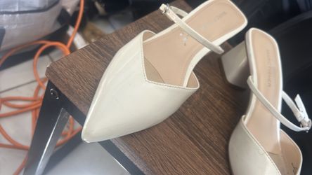 Low white heels size 7.5