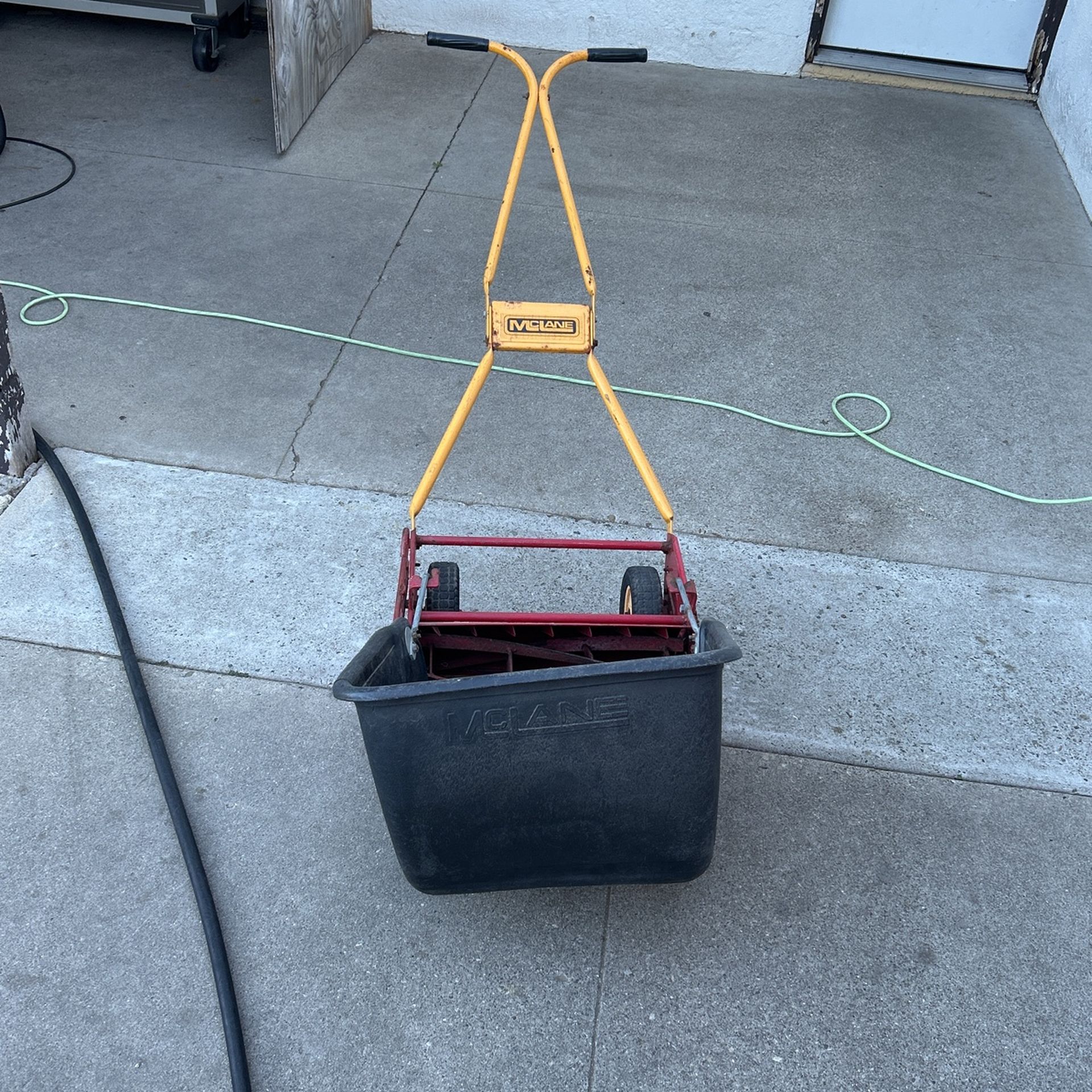 Reel Lawn Mower Mclane