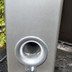 Classic Sp-700s Powered Subwoofer Plus Speaker