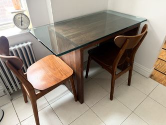 End of September: Selling all furniture out of my soho apartment Bed Table desk Chair storage