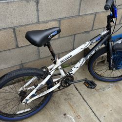 20 Inch Kent Ambush Bike 