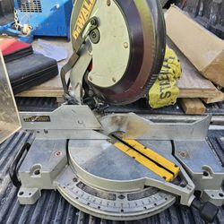 Dewalt 12"Miter Saw DW705