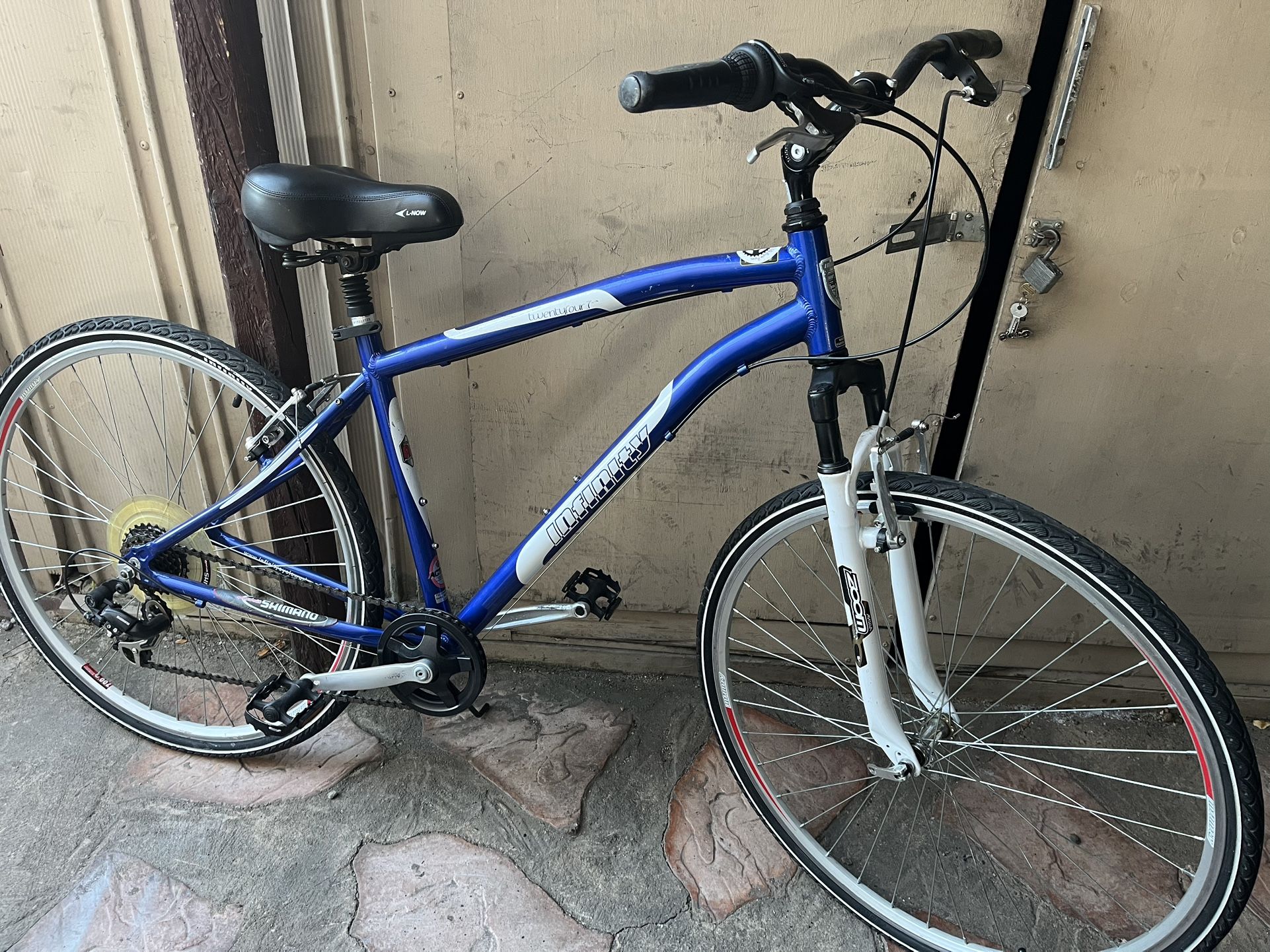 goodbike evryting work tires size 28 fast bike 21 greats