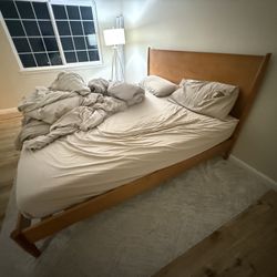 King Size Bedframe 