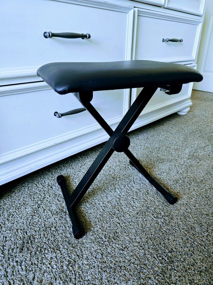 Piano Chair 