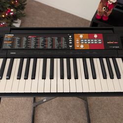 Yamaha Keyboard 