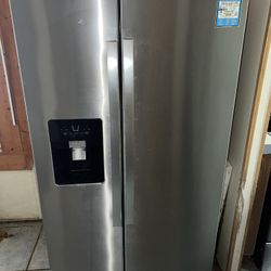 Whirlpool Refrigerator 