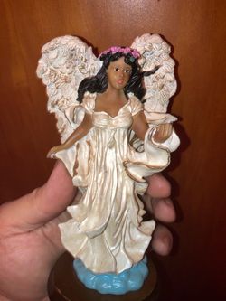 Cuti Resin Angel Figurine