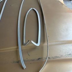 70 81 Camaro Firebird Windshield Trim & 75 81 Rear Glass Trim