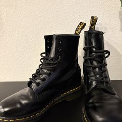 Dr.Martens black leather Lace Up Boots With Yellow Stitching 