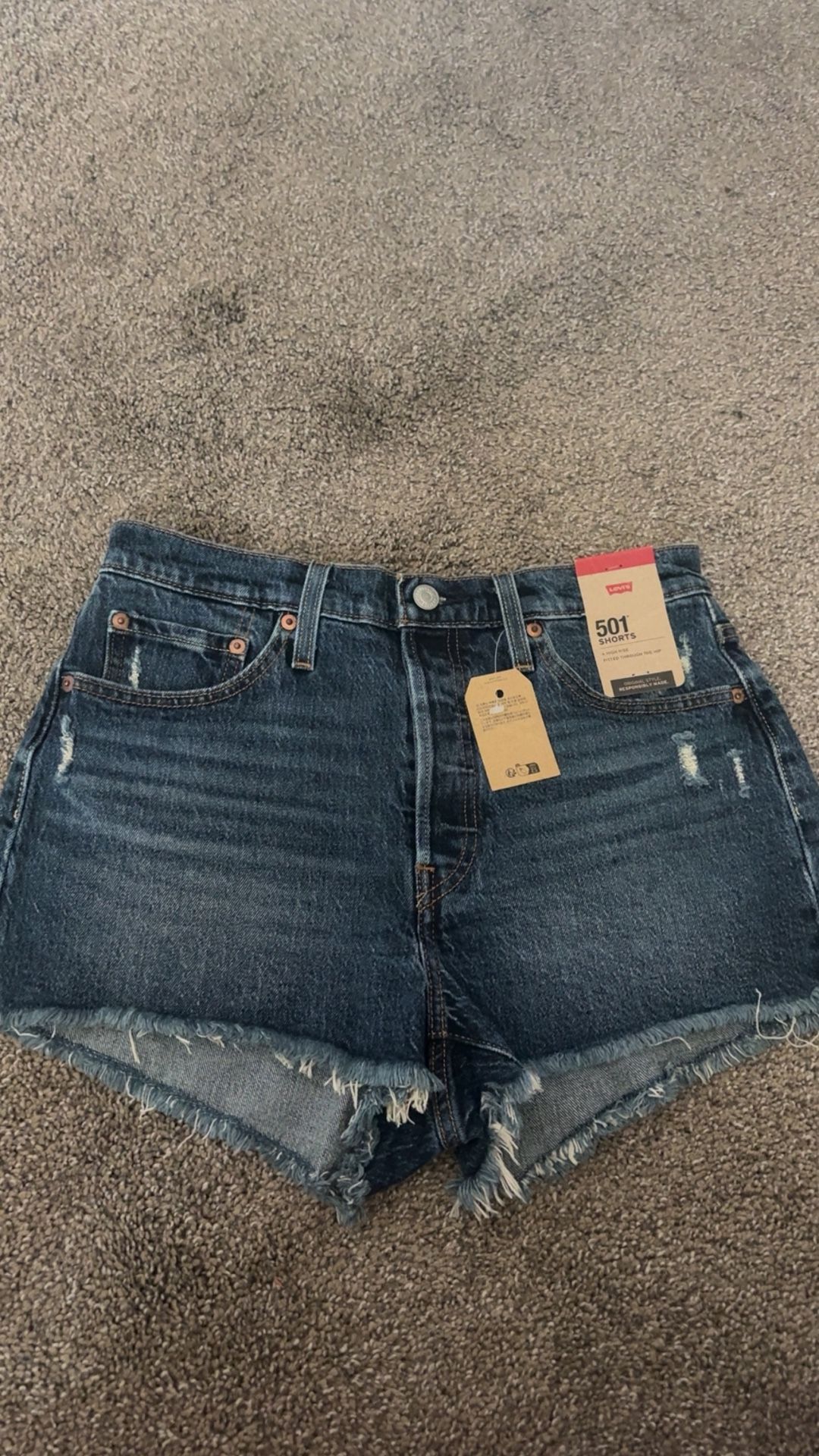 Women’s Levi’s Jean Shorts Size 29 New with tags