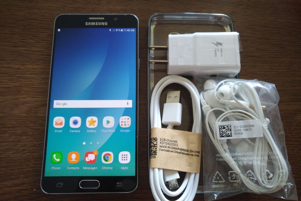 Galaxy Note 5 w/ Accessories (UNLOCKED)