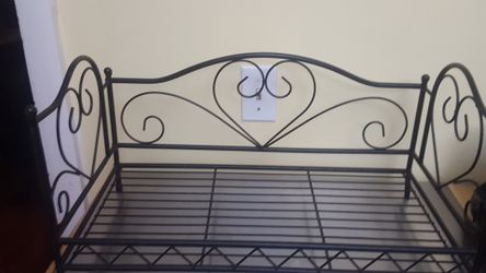 Small bed pet. I missing the matress