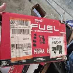 Milwaukee Fuel M12 Drill