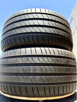 285/40/20 Lexani VOLTEC 285/40R20 Used Tires 285 40 20