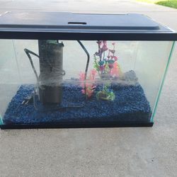 Fish Tank With Pump, Rocks and inserts
