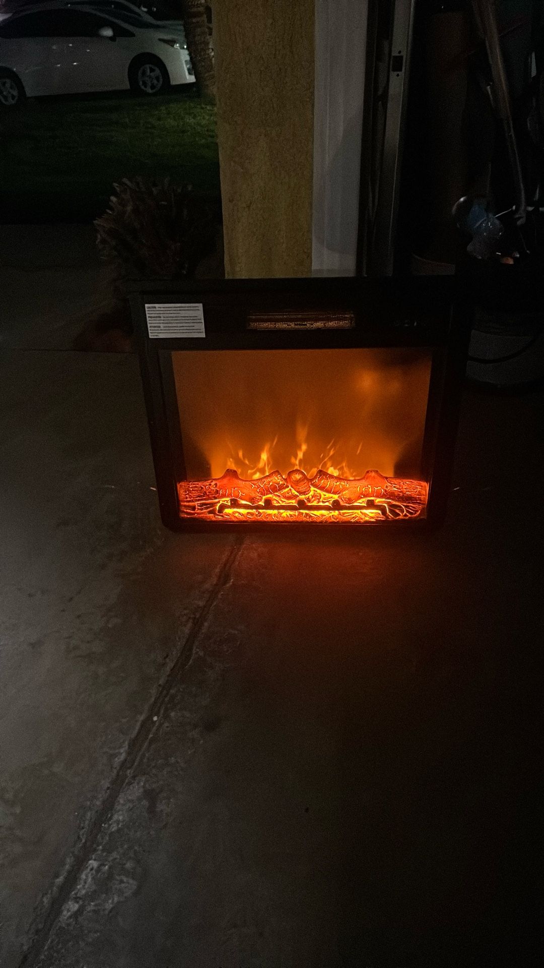 18” Modern Black Insert