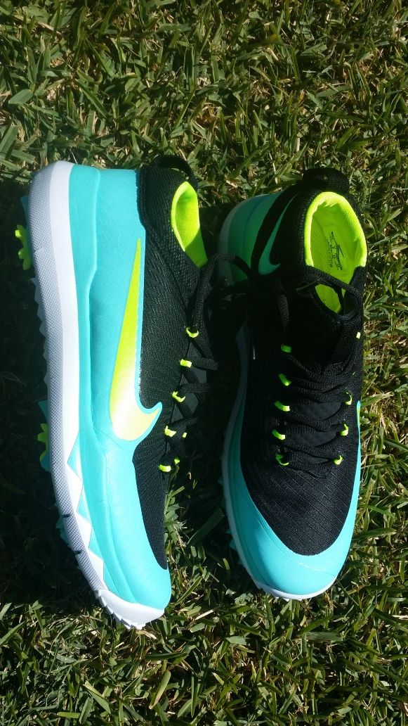 nike golf shoes colorful