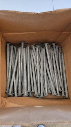 Exterior nails 3/8×8"