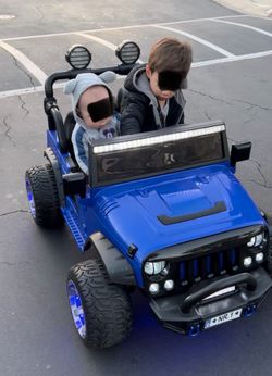 Two (2) Seater Ride On Kids Car Truck w/ Remote | Large 12V Battery Licensed Kid Car to Drive 3 Speeds, Leather Seat, MP3 Music by Bluetooth, FM Radio