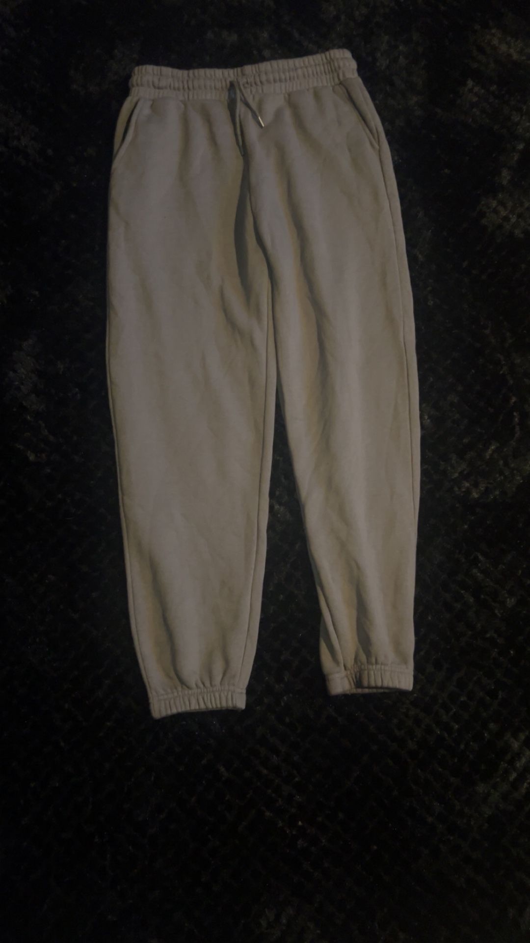 Forever 21 Gray Fleece Joggers – Cozy Fit (L)