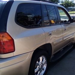 $1400 for 2004 GMC envoy ( O