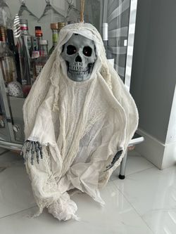 Halloween Skeleton Ghost Hanging Decoration