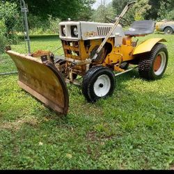 Sears Costum 8e Lawn Tractor