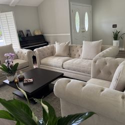 3 Pieces Of Living room Sofa Set