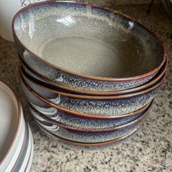 8in Salad Plates And  Bowls