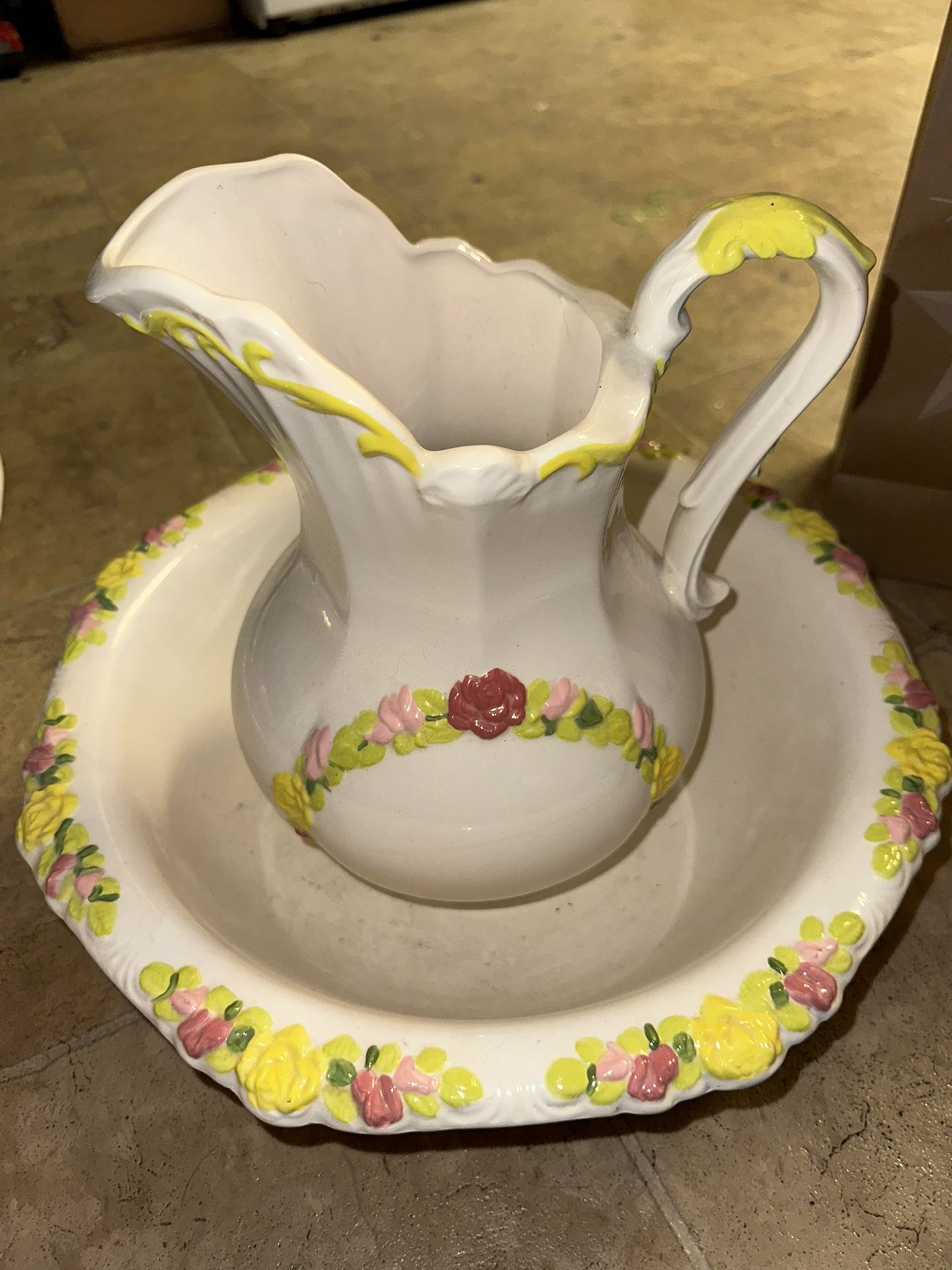 Porcelain Vases & Bowl Sets