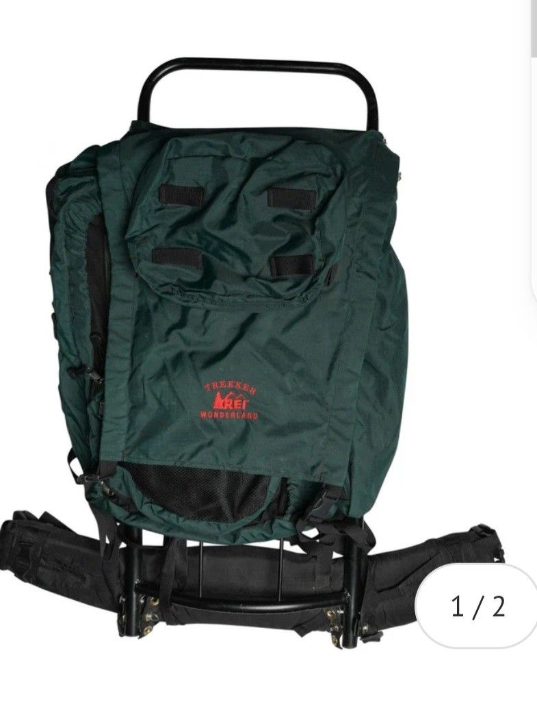 Hiking Backpack REI Trekker Wonderland