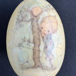 Vintage 1970s Decorative Egg – Crackle Glaze – Possibly Betsy Clark Illustration – 4.7”