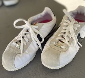 Nike Cortez Style