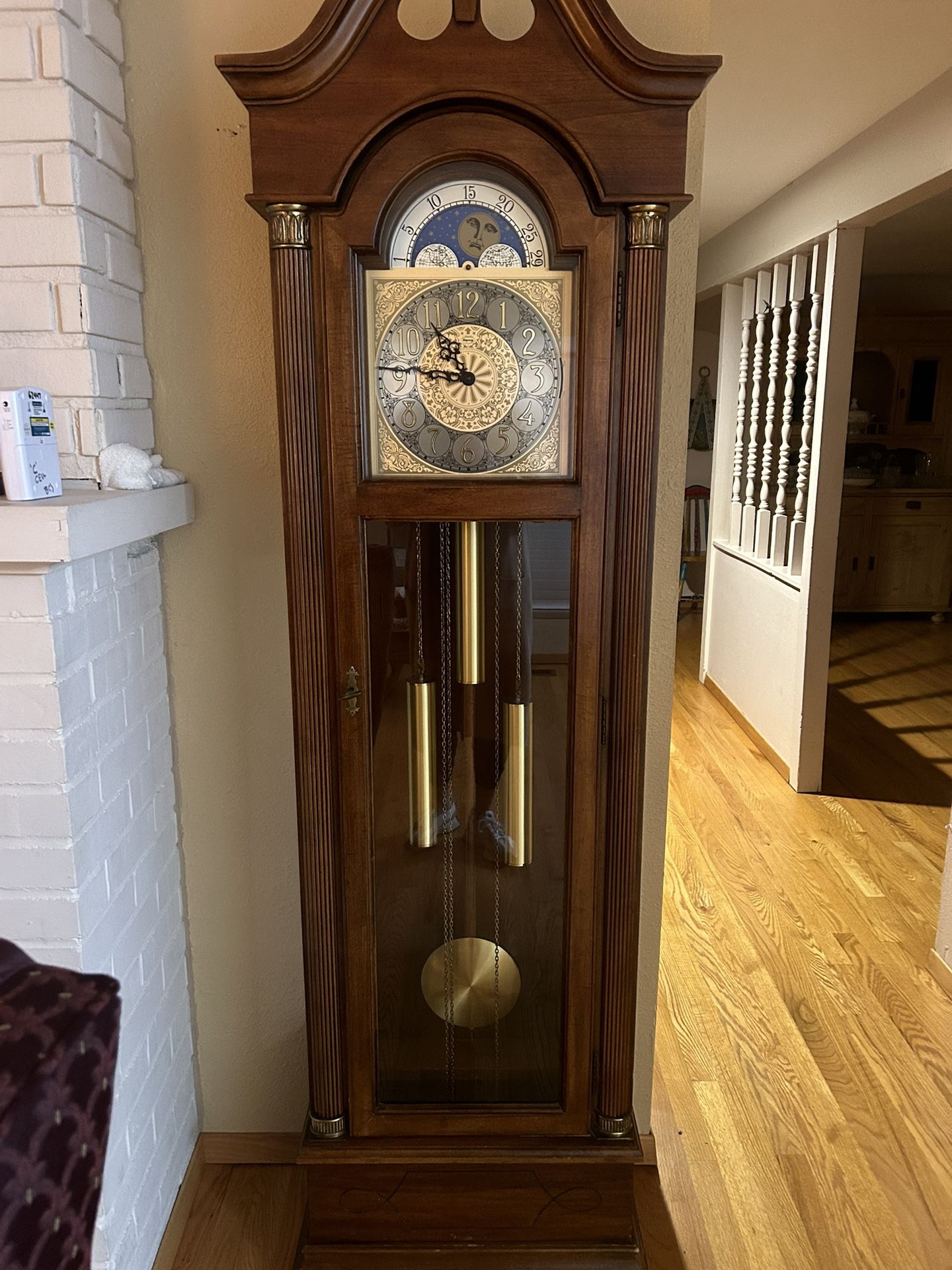 Ridgeway Grandfather Clock Model 201