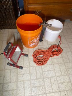 Tools - Lighting, x-Cord, Hammer, Buckets, Ratchet Straps