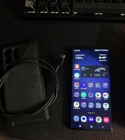 Samsung Galaxy S23 Ultra 256gb W/ UAG Metropolis Case & Galaxy Watch Ultra