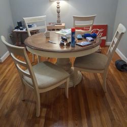 Yable And Chair