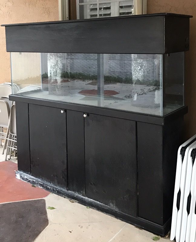 125 gallon aquarium with stand and canopy